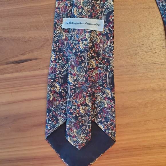 The Metropolitan Museum of Art Men's Silk Tribal Tassel Tie Black with Pattern - Picture 3 of 5